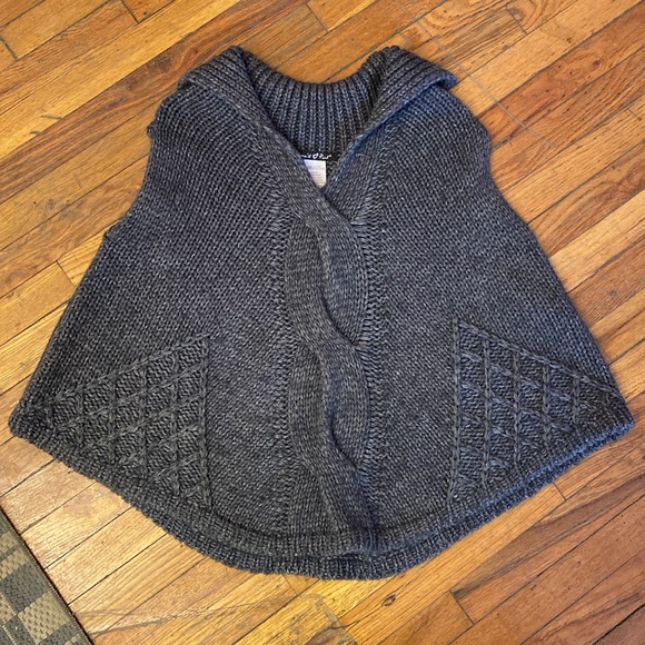 Knit Poncho, O/S - Picture 6 of 7